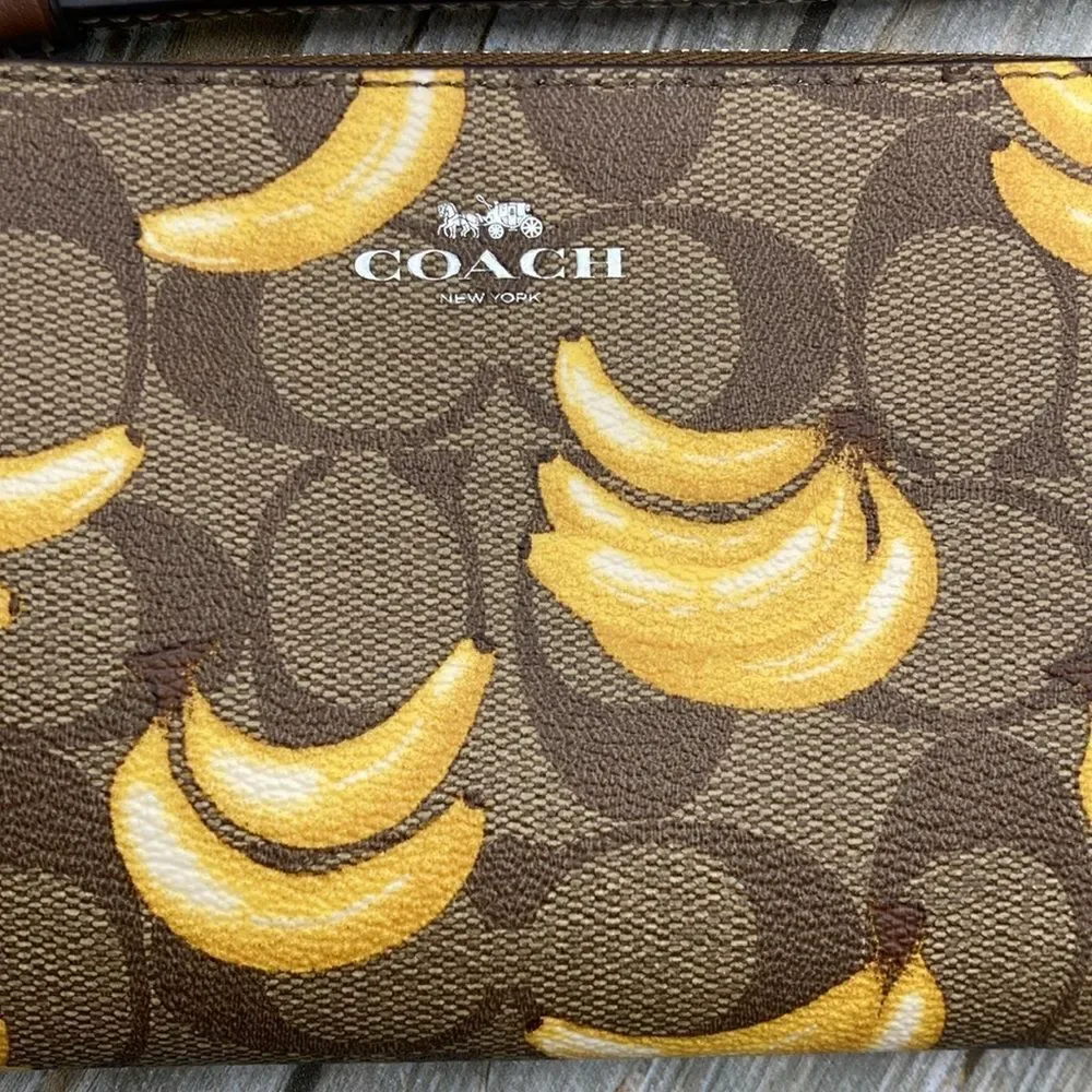 Coach Corner Zip Wristlet With Banana Print Bag Purse Wallet